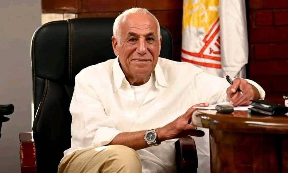 الزمالك المصري يعلن تعرض حسين لبيب لوعكة صحية