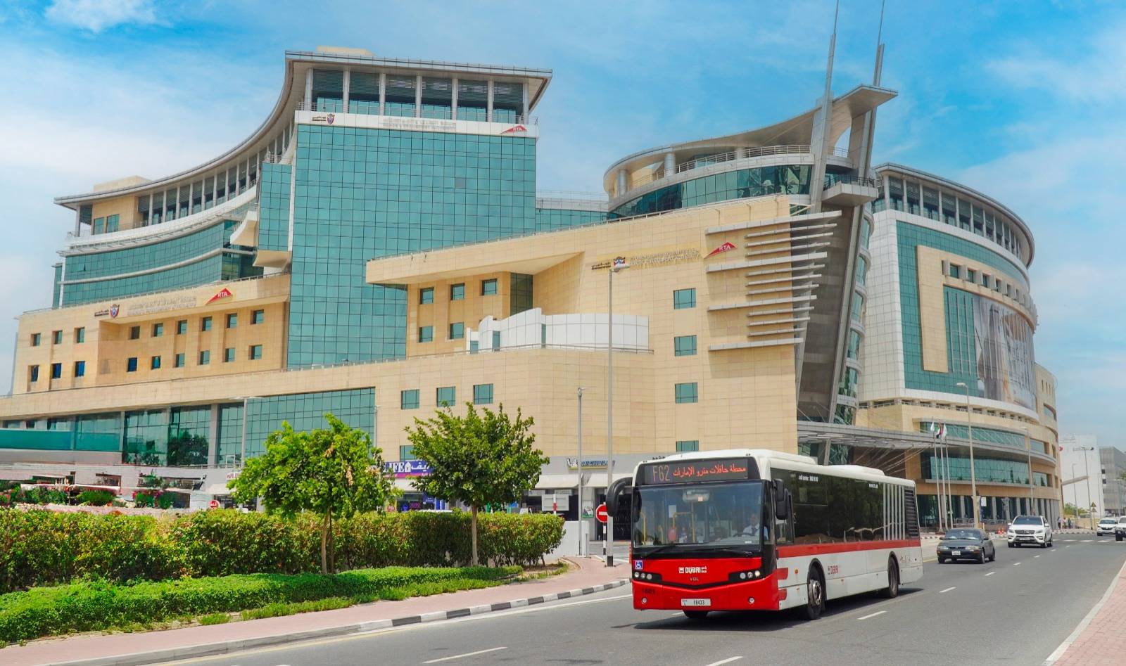 «طرق دبي» تطرح 116 مناقصة للشركات والقطاع الخاص حتى نهاية 2025
