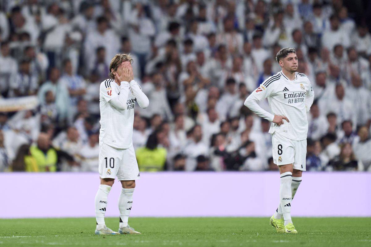 «برشلونة دمرهم».. جماهير أتلتيكو تُظهر شماتتها في ريال مدريد