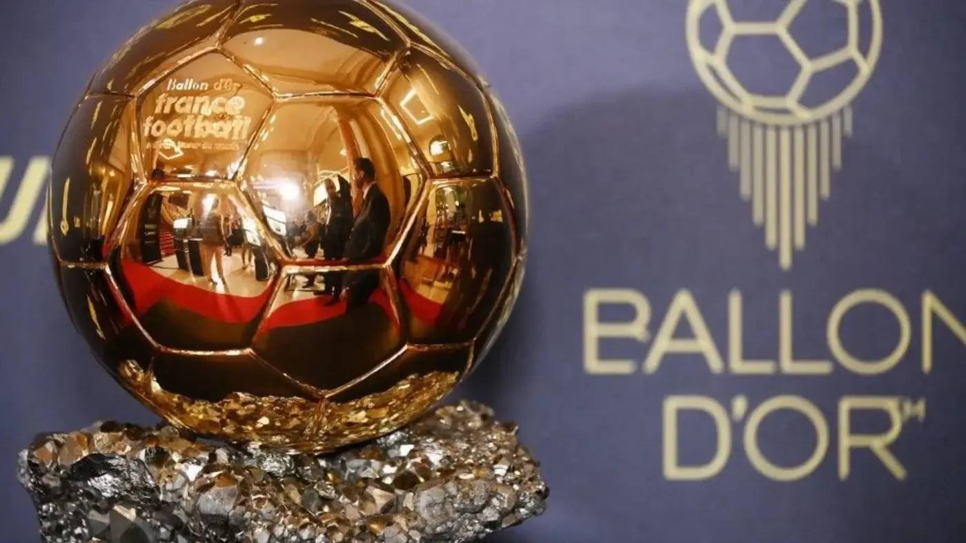 مفاجأة.. لاعب عربي جديد يدخل سباق الكرة الذهبية وصلاح يتراجع
