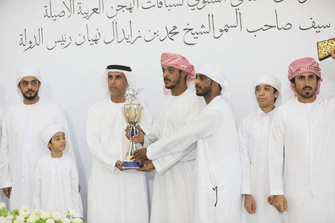 «بهجة» تحلق بكأس الإيذاع في المهرجان الختامي للهجن