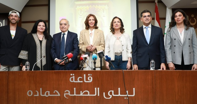 لبنان يستعيد بهجة الصيف باستئناف مهرجانات بيت الدين