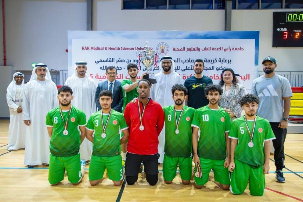 خلال تتويج الفائزين
