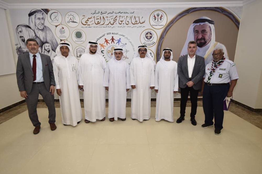 وفد جمعية الإمارات للفلك مع مفوضية كشافة الشارقة