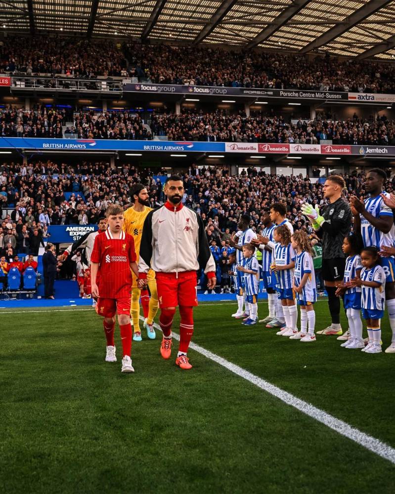 محمد صلاح كابتن للمرة الأولى في «البريميرليغ».. برايتون يهزم ليفربول 3-2 محمد صلاح كابتن للمرة الأولى في «البريميرليغ».. برايتون يهزم ليفربول 3-2
