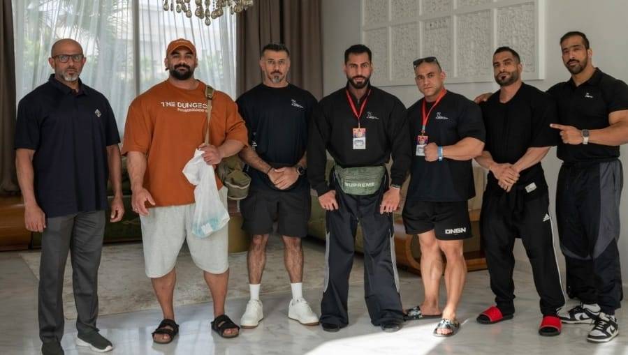 لقطة جماعية لفريق الماجد تيم
