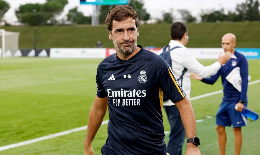 بسبب تشابي ألونسو.. راؤول يرغب في الرحيل عن ريال مدريد بسبب تشابي ألونسو.. راؤول يرغب في الرحيل عن ريال مدريد