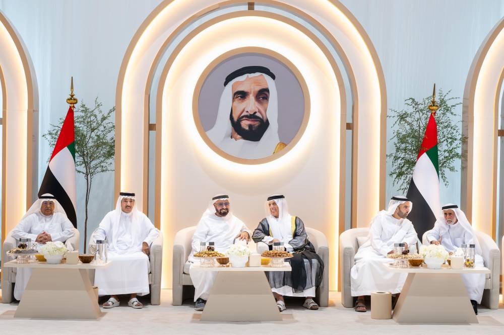 سعود بن صقر يحضر أفراح الكتبي