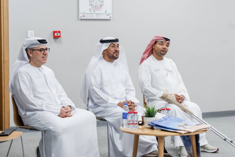 «دبي للثقافة» لموظفيها من أصحاب الهمم: «قريبين منكم» مبادرة قريبين منكم