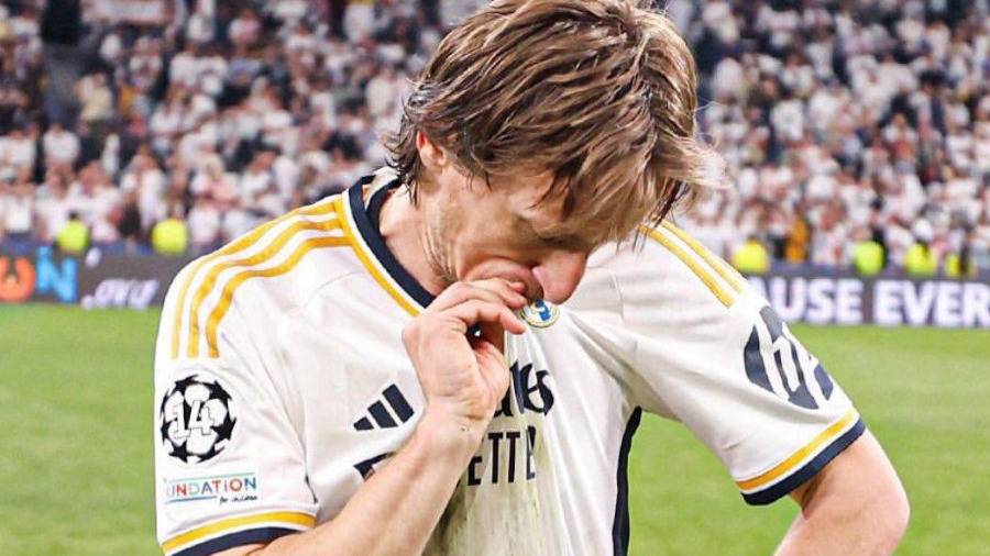 لوكا مودريتش يعلن الرحيل عن ريال مدريد بعد 13 عاماً من الإنجازات لوكا مودريتش يعلن الرحيل عن ريال مدريد