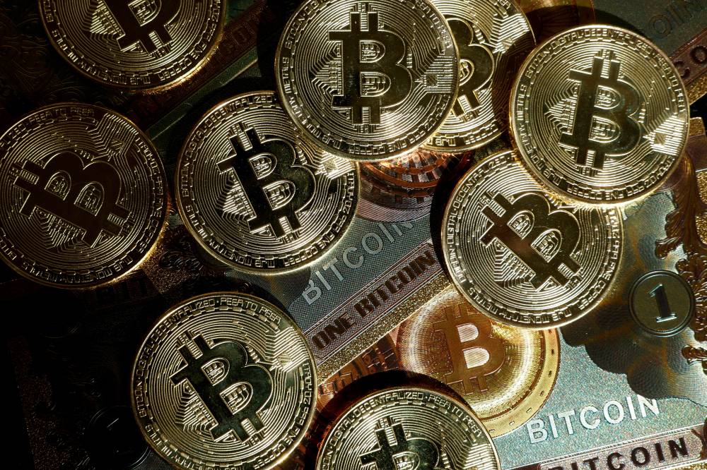 هونغ كونغ تقر مشروع قانون لتنظيم العملات المستقرة العملات المشفرة