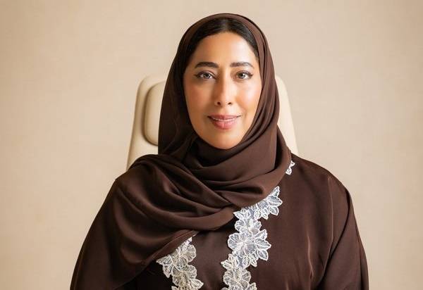 مني المري