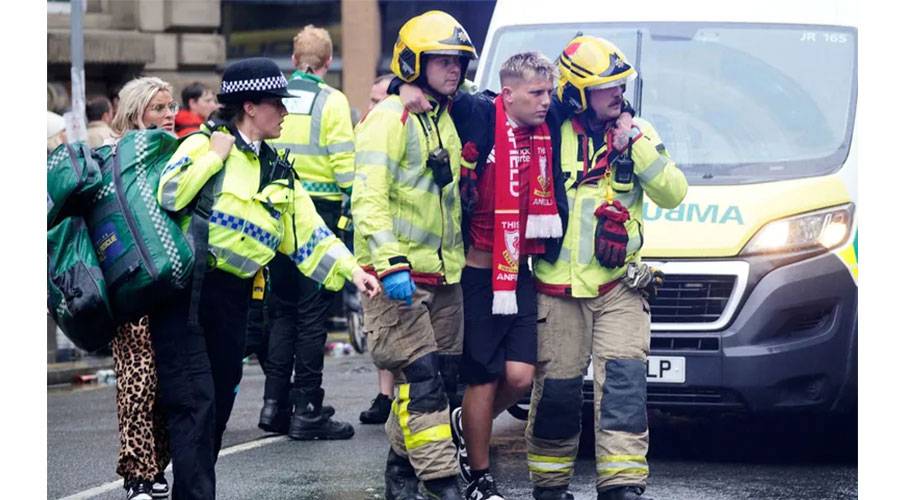 أول تعليق لرئيس وزراء بريطانيا على حادث دهس جماهير ليفربول