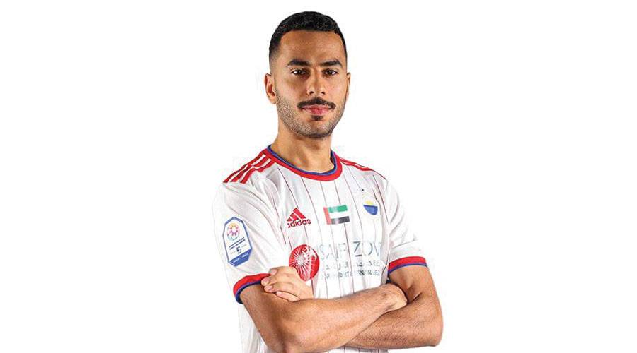 نادي الشارقة يتخذ إجراءات تأديبية بحق لاعبه الظنحاني بعد استبعاده من المنتخب