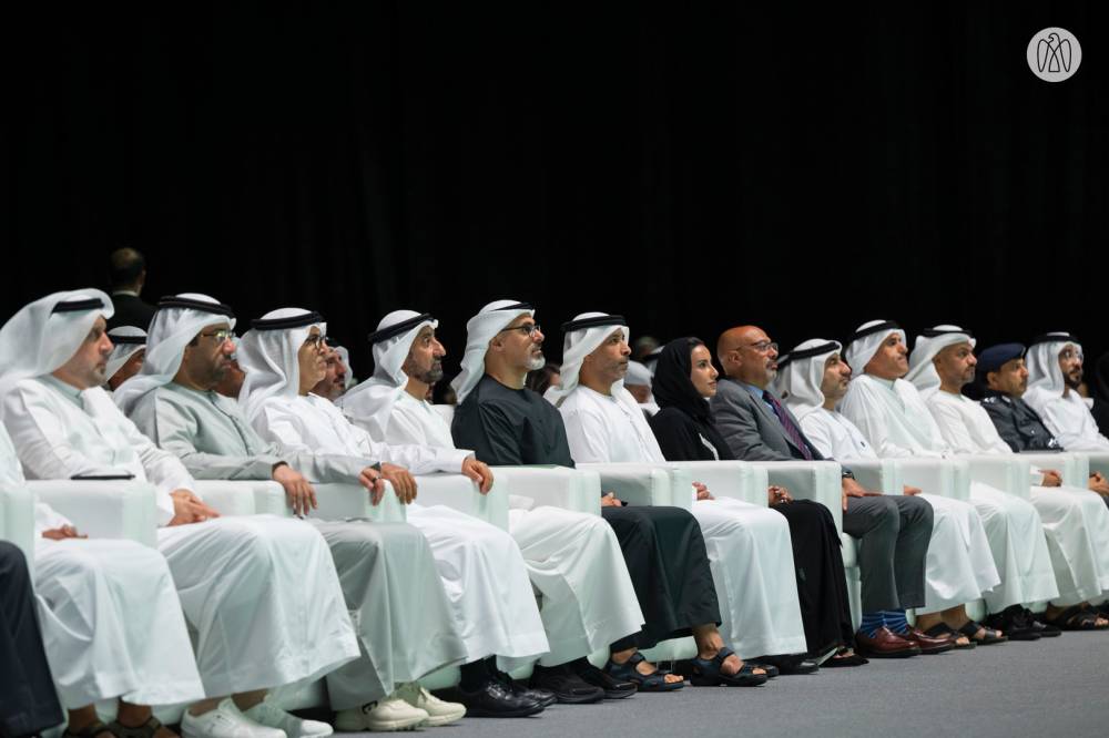 خالد بن محمد بن زايد: الإمارات ملتزمة بإعداد جيل متكامل من الكفاءات المؤهلة خالد بن محمد بن زايد: الإمارات ملتزمة بإعداد جيل متكامل من الكفاءات المؤهلة