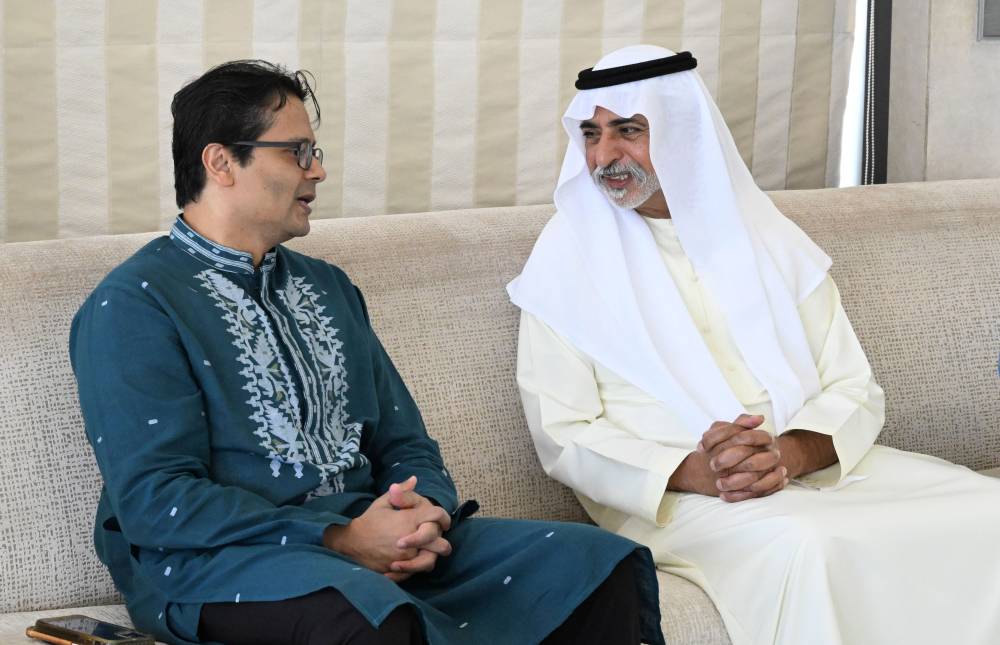 نهيان بن مبارك يستقبل مبعوث رئيس وزراء بنغلاديش.. ويؤكد متانة العلاقات بين البلدين نهيان بن مبارك يستقبل مبعوث رئيس وزراء بنغلاديش.. ويؤكد متانة العلاقات بين البلدين