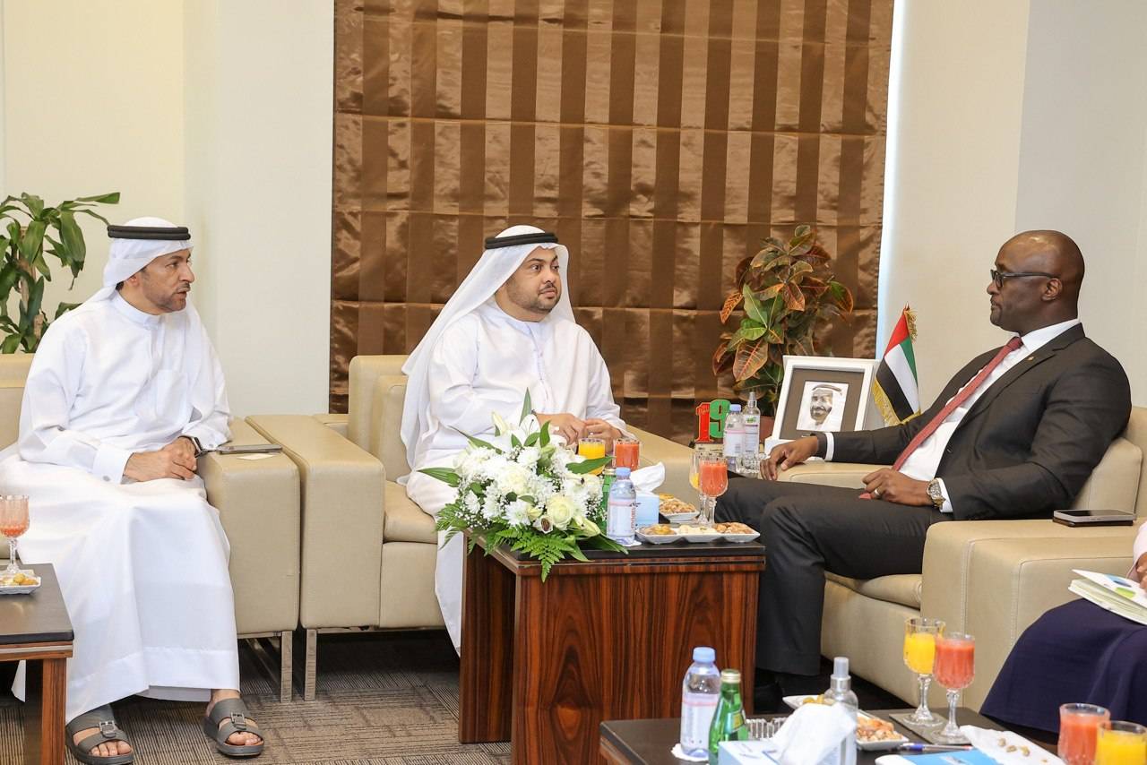 سعيد الشرقي وسفير غينيا والهنداسي خلال اللقاء