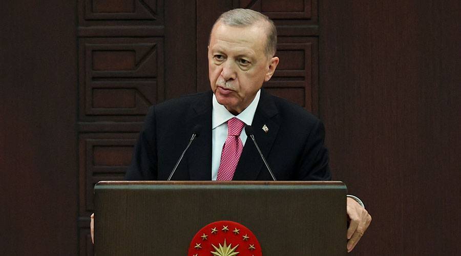 أردوغان: دفاع إيران عن نفسها قانوني ونتنياهو تجاوز ما فعله هتلر أردوغان: دفاع إيران عن نفسها قانوني ونتنياهو تجاوز ما فعله هتلر