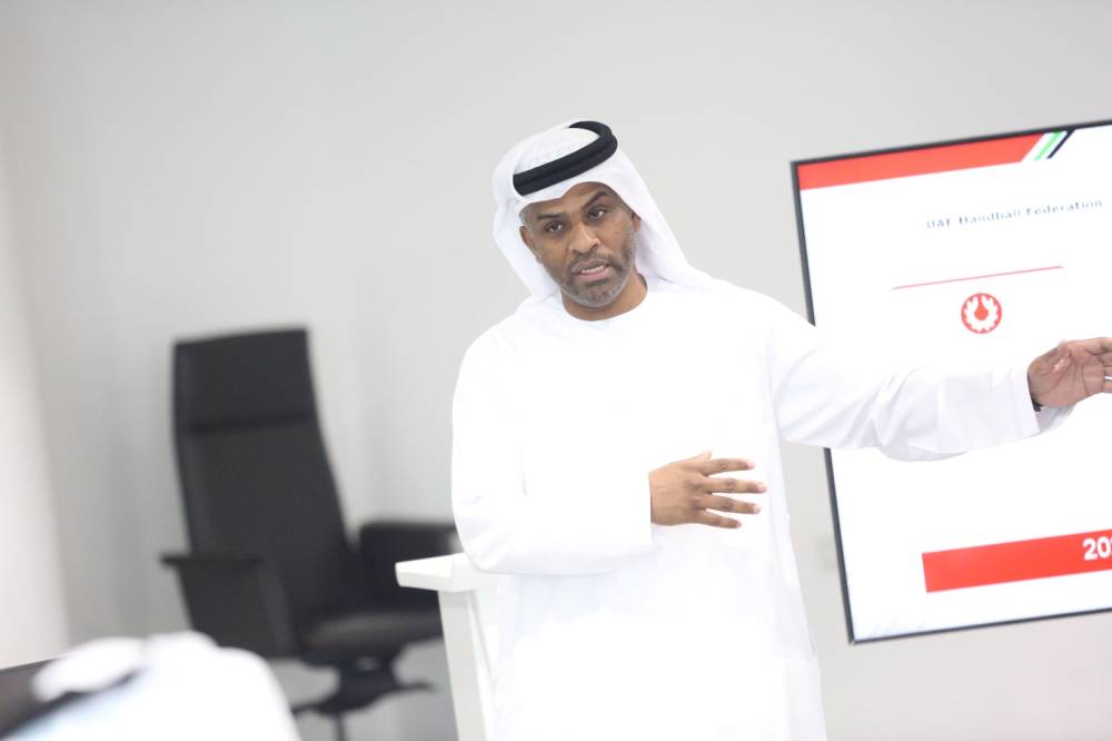 نبيل عاشور يتحدث في ورشة العمل