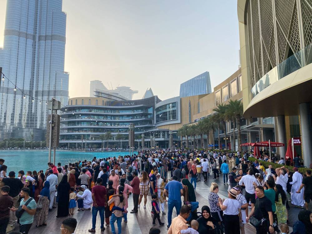 الإمارات.. مرافق متطورة تنعش السياحة الصيفية وتخلق تحولاً جذرياً