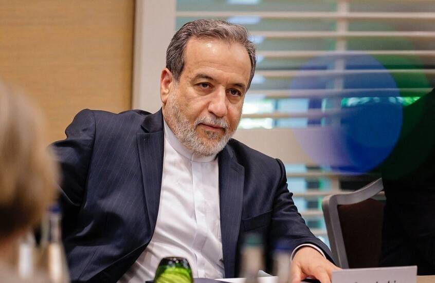 عراقجي: إيران ستدافع عن نفسها «بكل الوسائل اللازمة» عراقجي: إيران ستدافع عن نفسها «بكل الوسائل اللازمة»