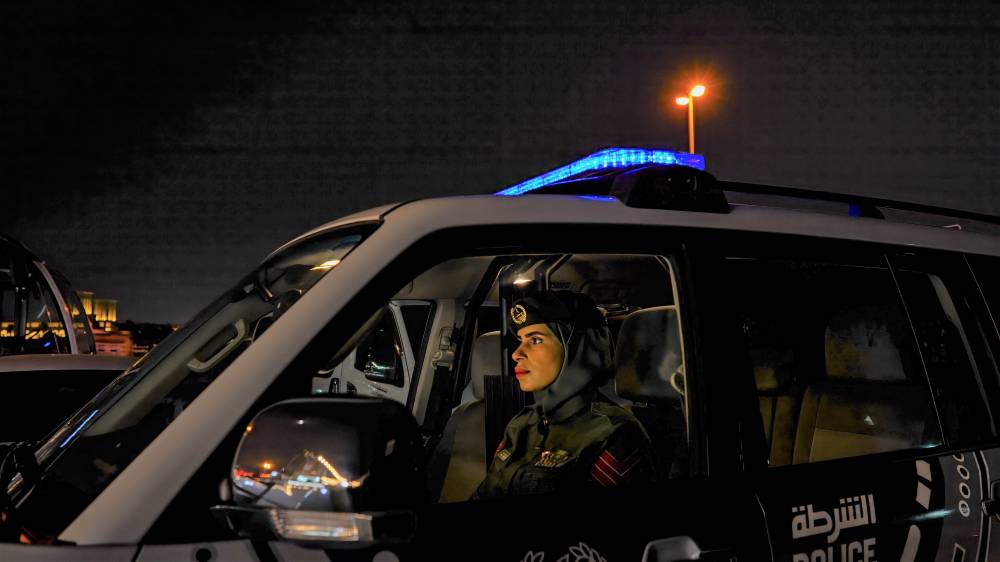 آمنة البلوشي.. وحيدة بين نجوم القيادة