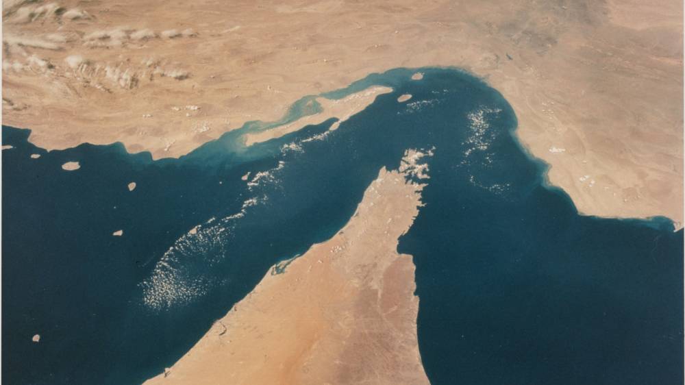 ماذا سيحدث لو أغلقت إيران مضيق هرمز؟ ماذا سيحدث لو أغلقت إيران مضيق هرمز؟