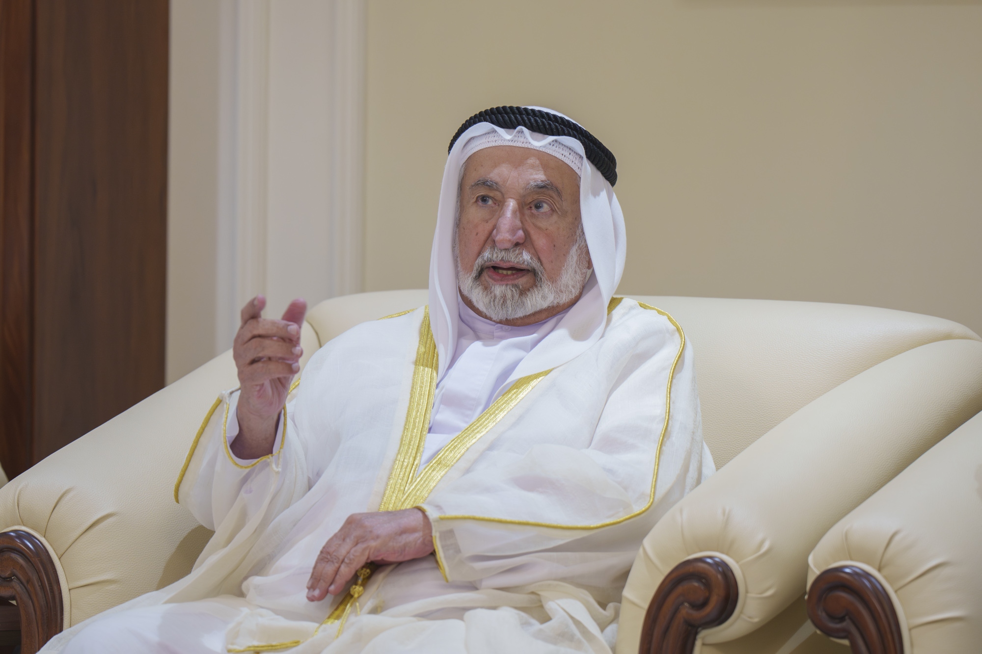 الشارقة: إجازة جديدة للزواج لـ 8 أيام عمل.. ولرعاية طفل لمدة عام الشارقة: إجازة جديدة للزواج لـ 8 أيام عمل.. ولرعاية طفل لمدة عام