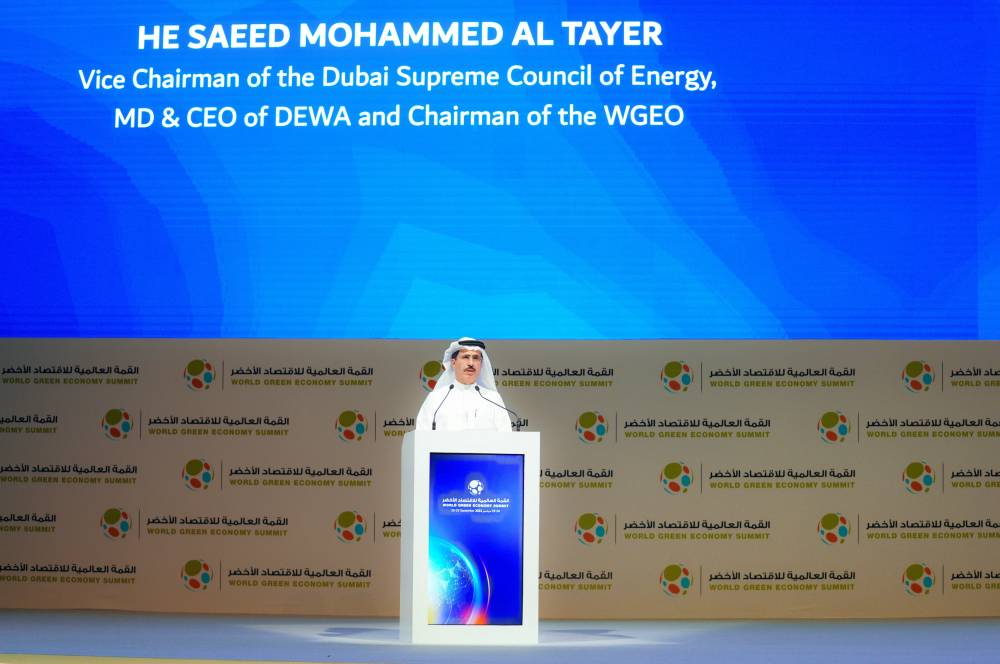 سعيد الطاير متحدثاً في قمة سابقة سعيد الطاير متحدثاً في قمة سابقة