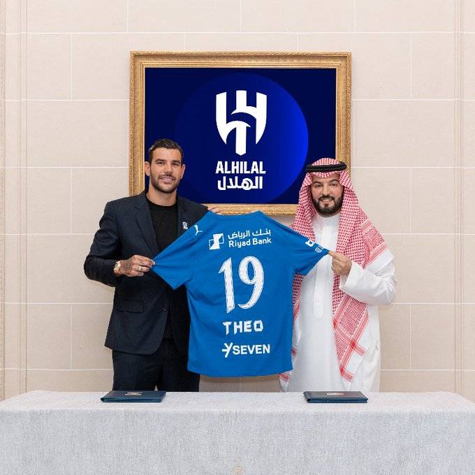 تيو هرنانديز ينضم إلى الهلال السعودي بعقد لثلاثة أعوام تيو هرنانديز ينضم إلى الهلال السعودي بعقد لثلاثة أعوام