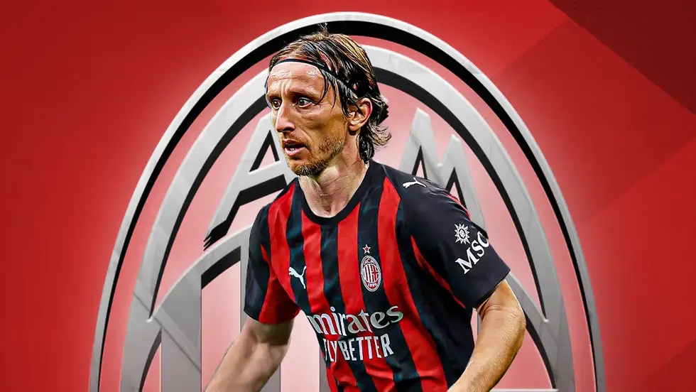 مودريتش يصل إيطاليا للانضمام إلى ميلان
