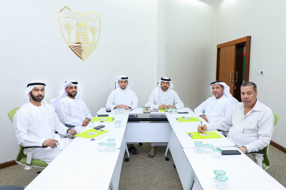 خلال اجتماع لجنة الألعاب الجماعية بدبا الحصن