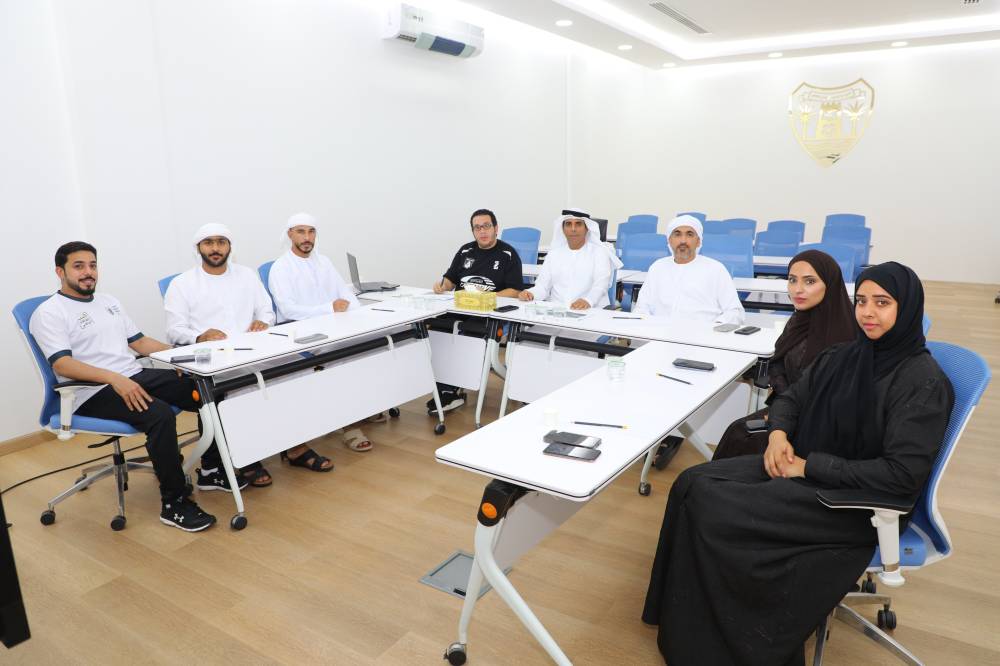 المرزوقي يترأس الاجتماع المرزوقي يترأس الاجتماع