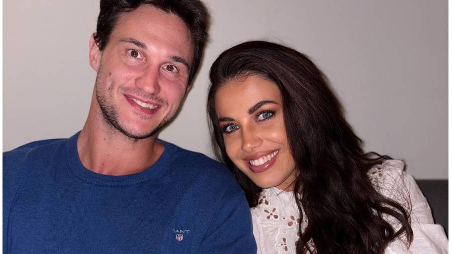 المراسلة مع زوجها غاليناري