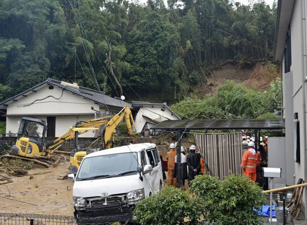 اليابان تدعو ملايين الأشخاص إلى إخلاء منازلهم بسبب الفيضانات