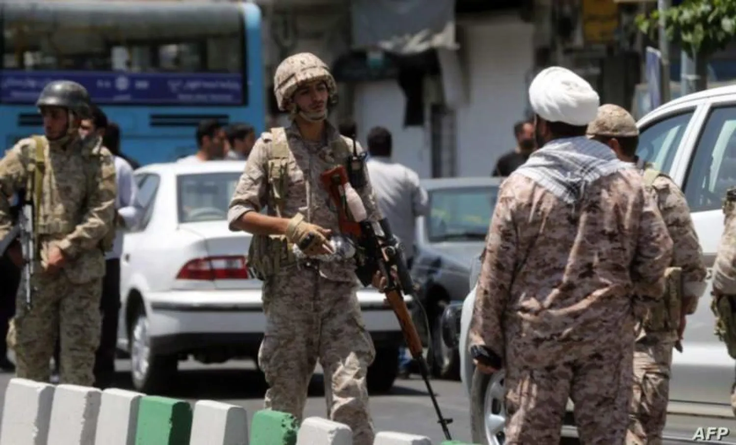 بعضهم متهم بالتجسس.. إيران تعلن اعتقال 21 ألف شخص في يونيو