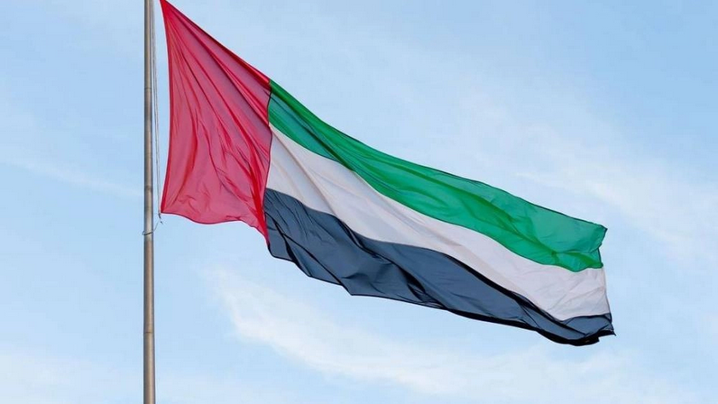 الإمارات تتضامن مع باكستان وتعزي في ضحايا الفيضانات وتحطم مروحية إغاث
