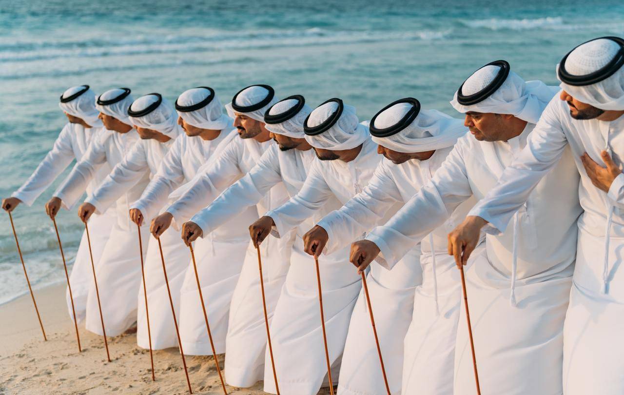 الإمارات تنجح في إدراج فن «الآهلة» ضمن التراث الثقافي غير المادي لليونسكو 