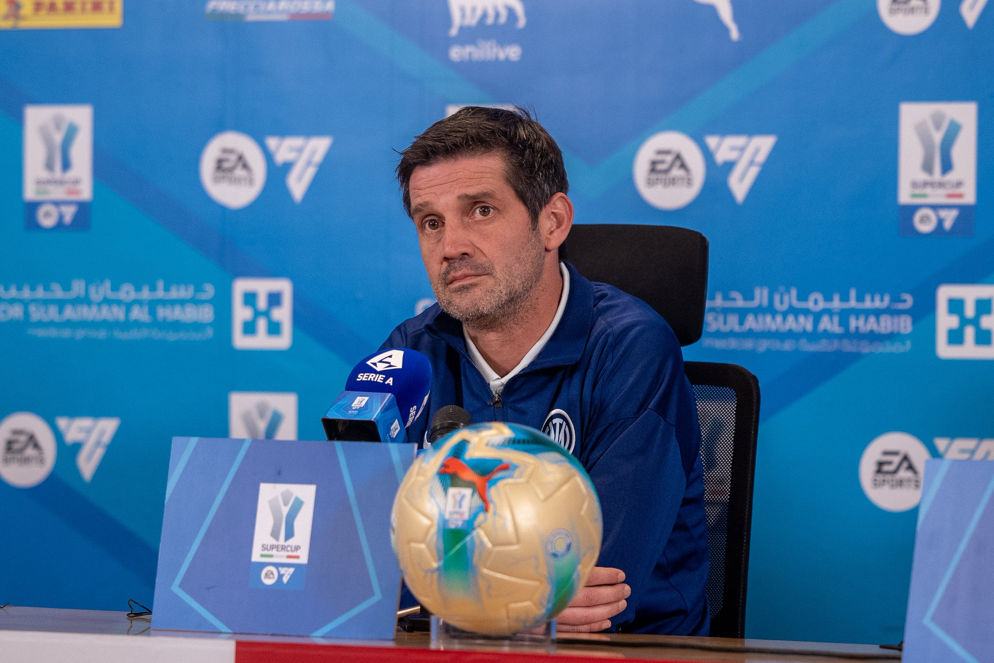 التحفظ يسيطر على حديث مدربي الإنتر وبولونيا 