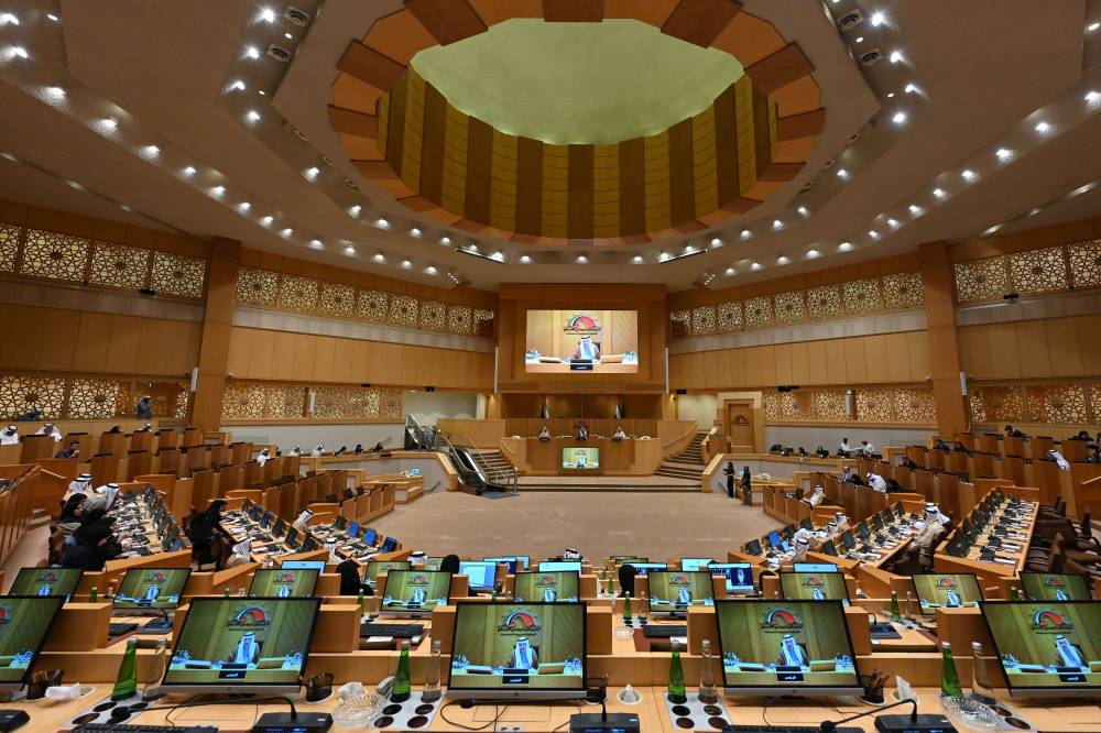 «الوطني»: مجلس الوزراء يوافق على مناقشة التوطين بالقطاع الحكومي 