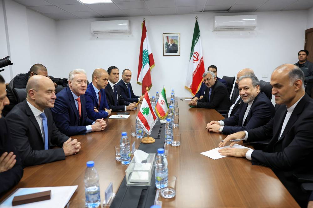 توافق لبناني إيراني لتطوير العلاقات.. وتباين حول «حزب الله» 
