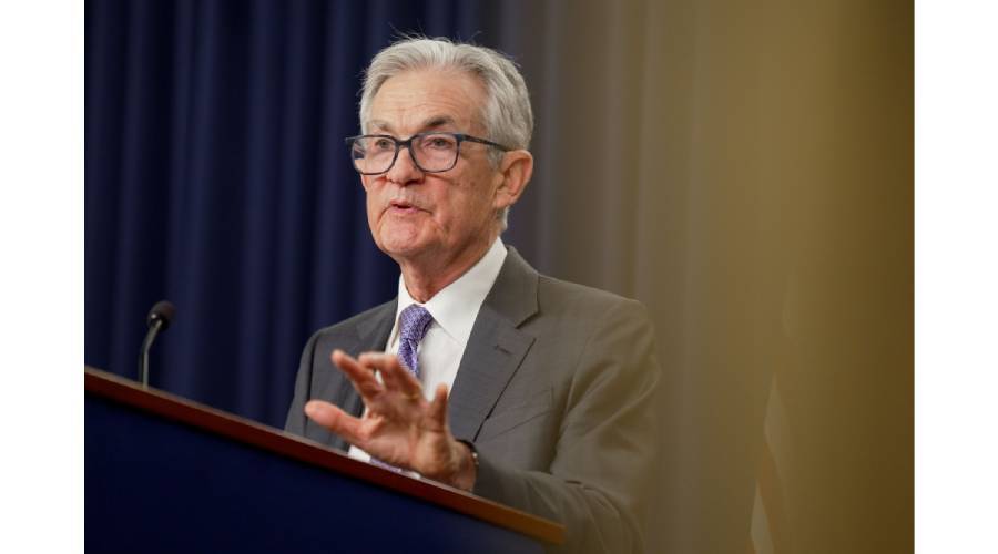 رؤساء سابقون للاحتياطي الفيدرالي ينتقدون التحقيق مع باول 