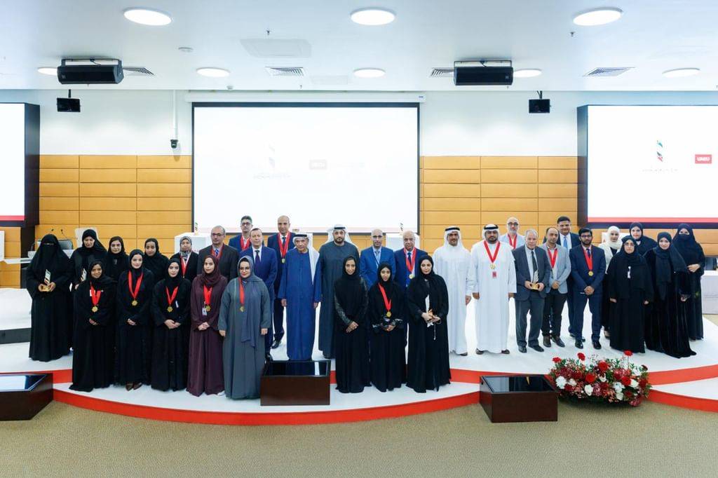 جامعة الإمارات تكرّم الفائزين بجائزة الرئيس الأعلى للتميّز المؤسسي 