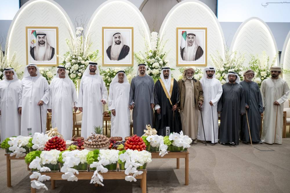 ذياب بن محمد يحضر حفل زفاف ناصر الشامسي 