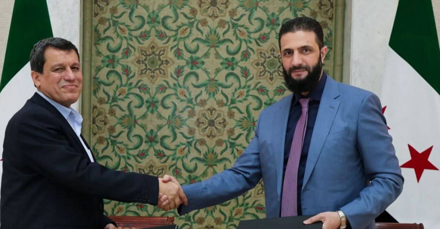 تقارير: قائد «قسد» يتوجه إلى دمشق للقاء الشرع بحضور مبعوث ترامب 