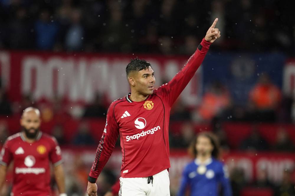 غالاكسي مهتم بضم كاسيميرو 