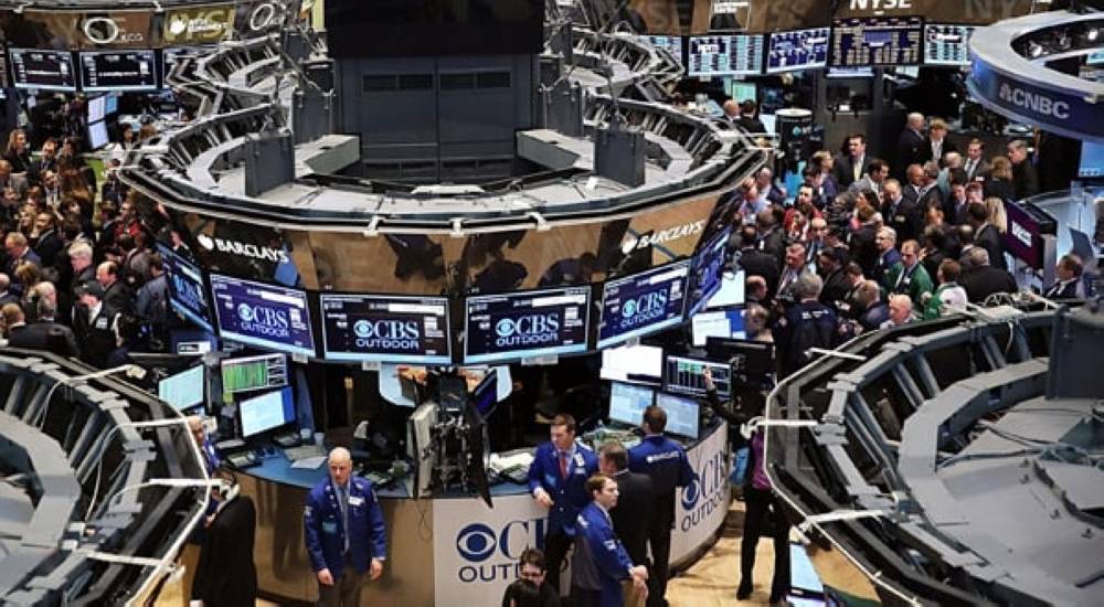 مؤشرات أوروبا تتباين مع تراجع أسهم السلع الأولية 