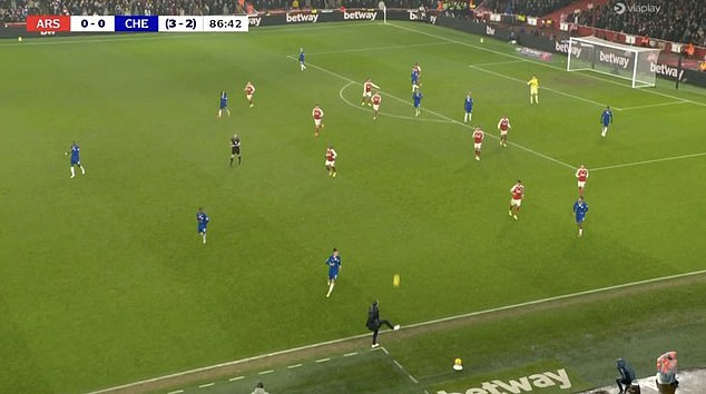 ستيفاو مصدوم من مدرب تشيلسي.. وكوكوريلا يكشف ألاعيبه 