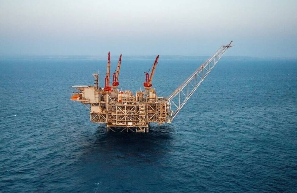 %3.7.. أول تراجع أسبوعي لبرنت 2026 