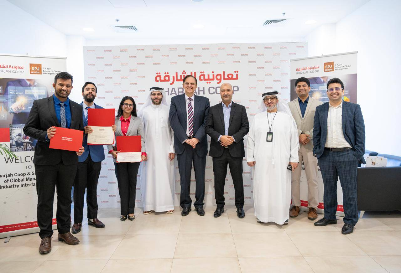 «تعاونية الشارقة» تعزّز ربط الفكر الأكاديمي بالتطبيق العملي 